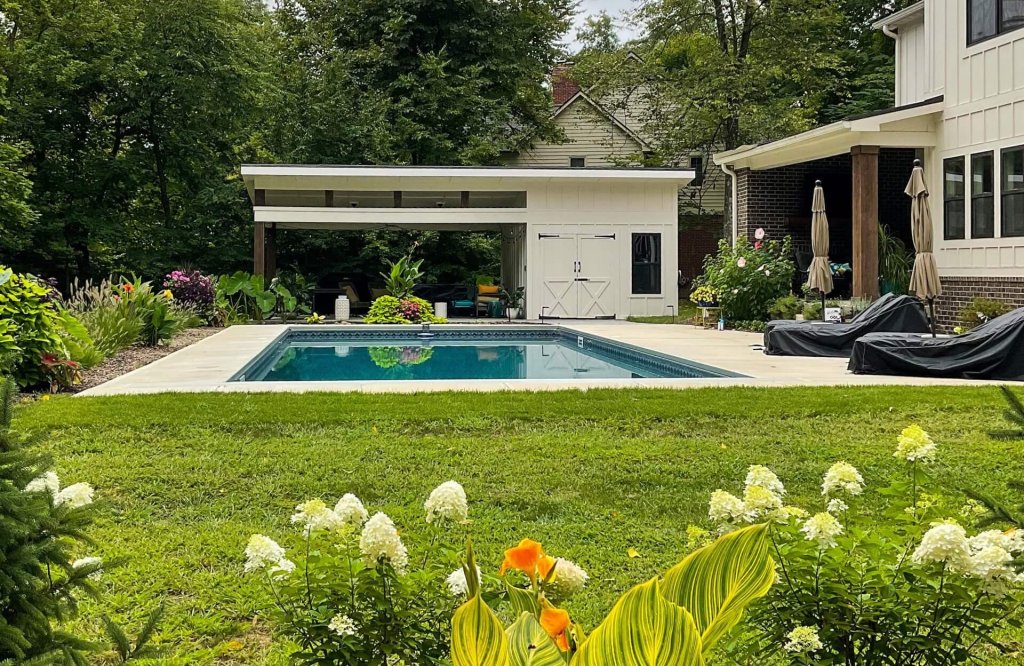 outdoor oasis luxury pool